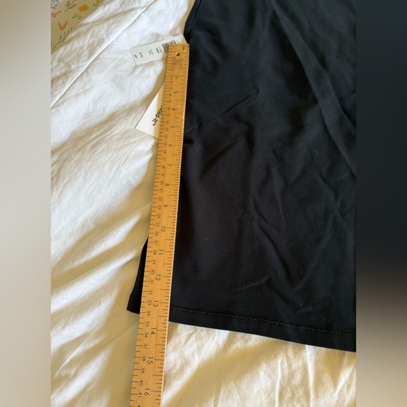 TNA Aritzia NWT hold it times t-shirt black XL open back - Picture 7 of 11